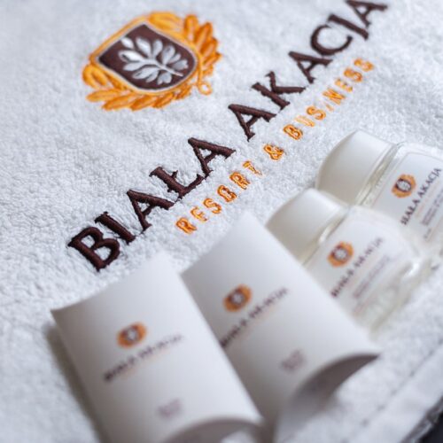 Pokój Deluxe z łóżkiem małżeńskim i pojedynczym